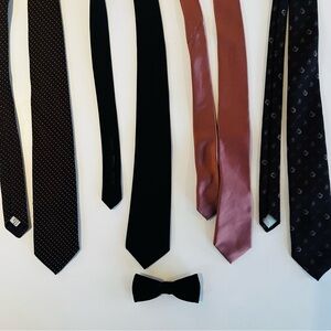 Bundle of 4 bow tie and ties!